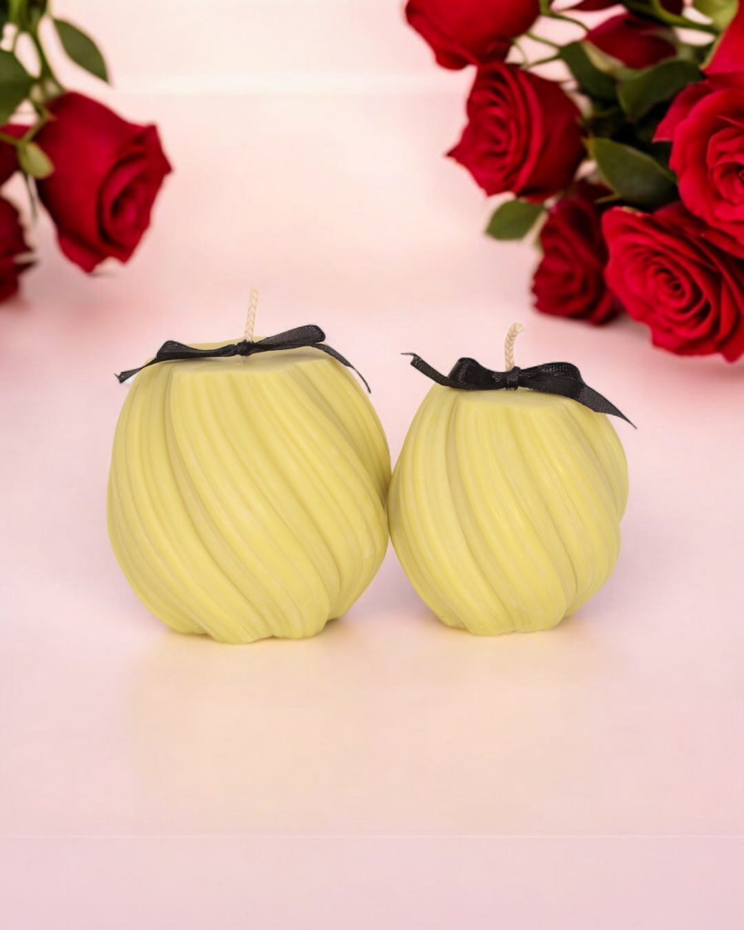 Whispers of Spring: Scented Candles (Curve sculpt 500gm) (Set of 2) Lime